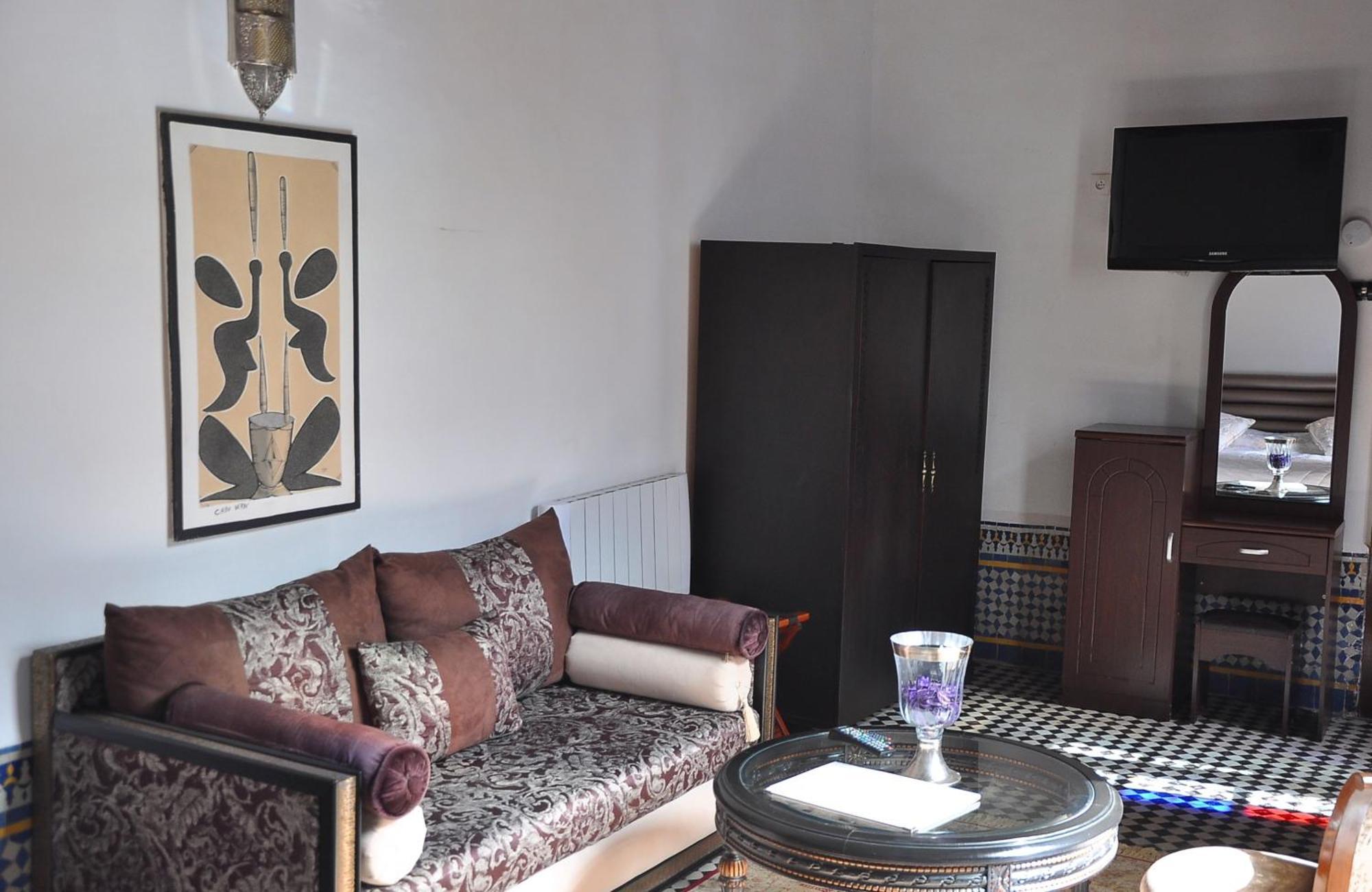 Riad Les Remparts De Fez Habitación foto
